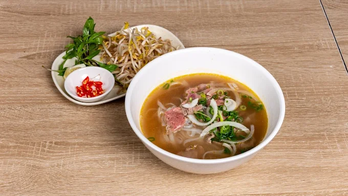 Phở Tái — Sliced Beef